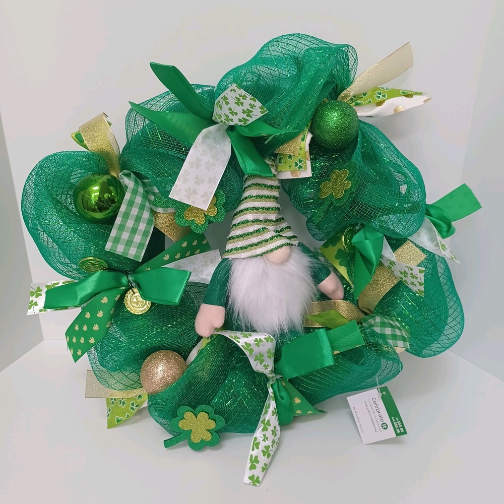 NWT St. Patrick's Day Wreath Leprechaun Green Irish Celebrate It Door Decor 17in